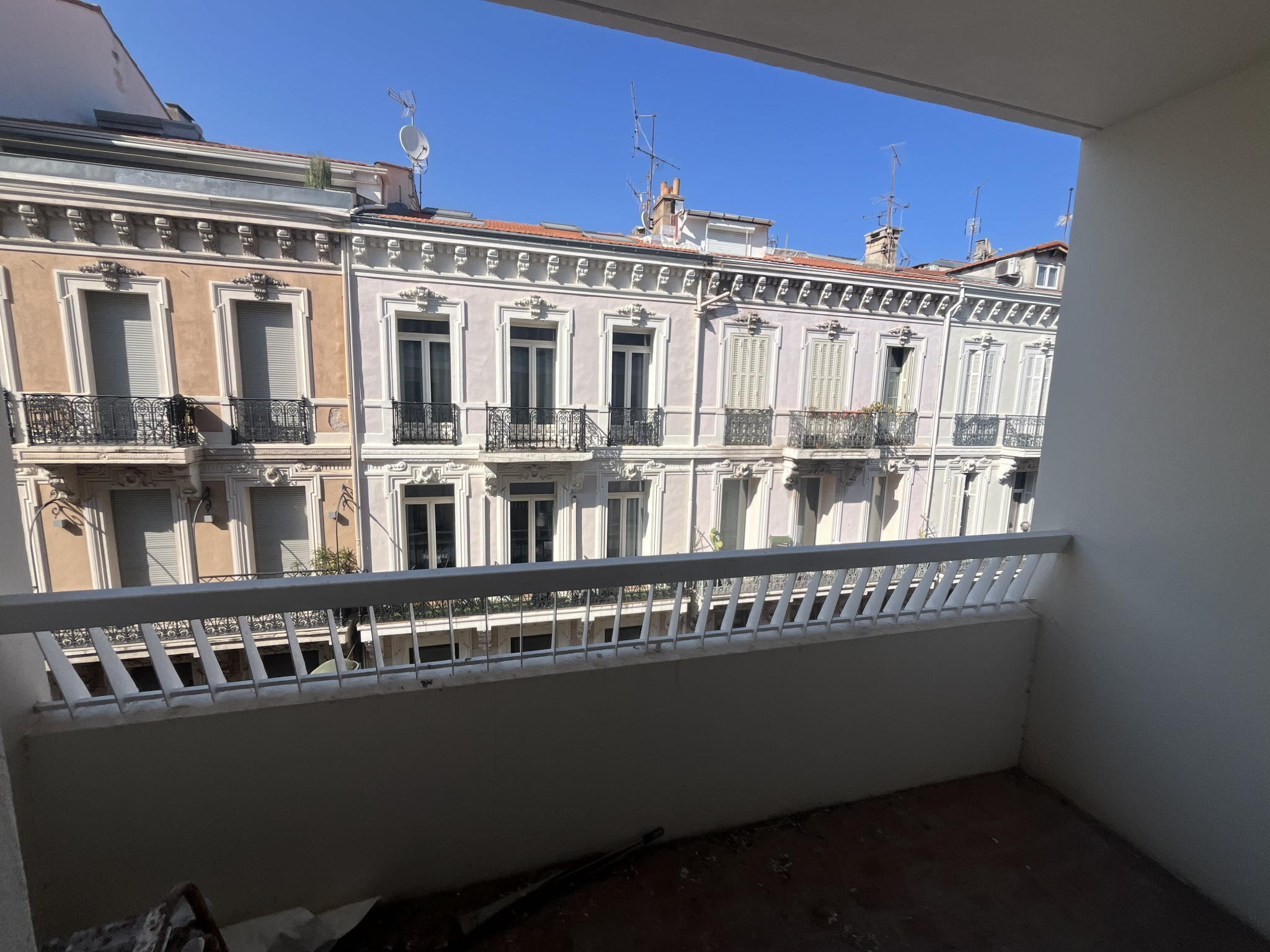Appartement 1 pièce 27 m² · à Cannes · 27 m² · 198 000 €